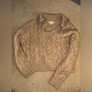 Tan cropped quarter zip sweater fits medium